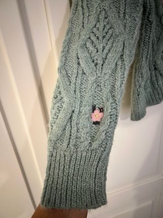 Chaqueta Zara punto bordada flores verde