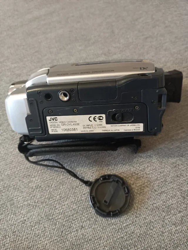 Videocamera Mini DV JVC GR-DVL450E  e Alimentatore