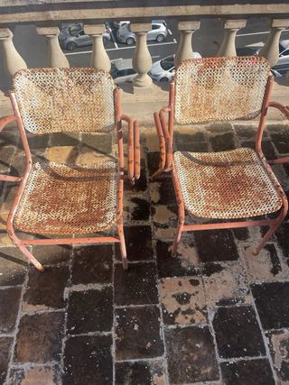 Sillas metálicas vintage años 60 60€ las dos