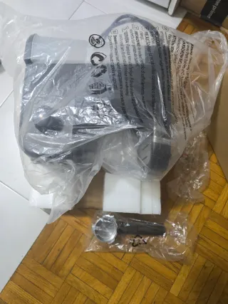 Cafetera Amazon Basics con espumador