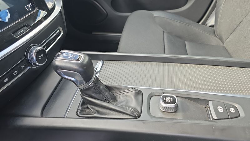 Volvo S60 D3 Momentum 2019, foto 18