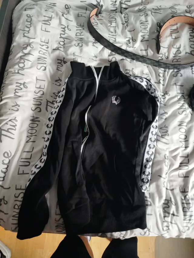 Chaqueta Fred Perry Negra con Rayas