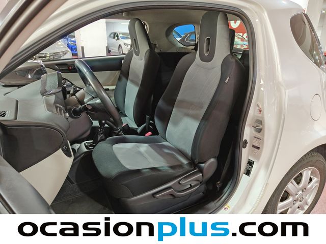 Toyota IQ 1.0 50 kW (68 CV)