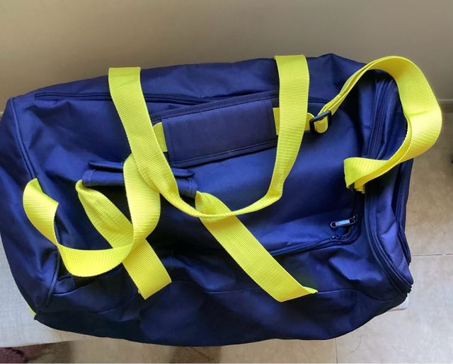 Bolsa de deporte Adidas azul y amarilla