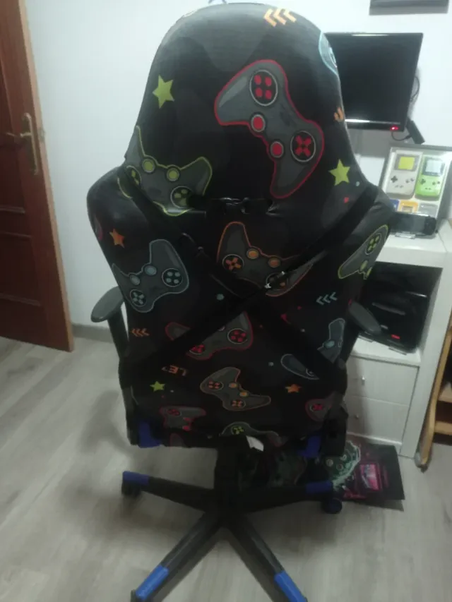 Silla Gamer Reclinable con cojin lumbar y cervical