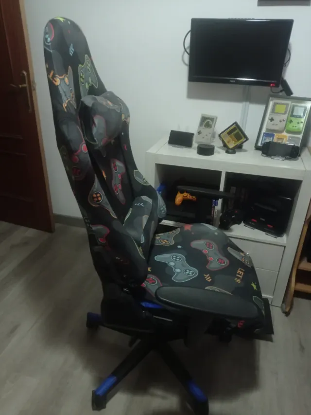 Silla Gamer Reclinable con cojin lumbar y cervical