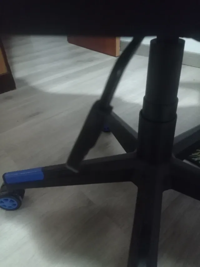 Silla Gamer Reclinable con cojin lumbar y cervical