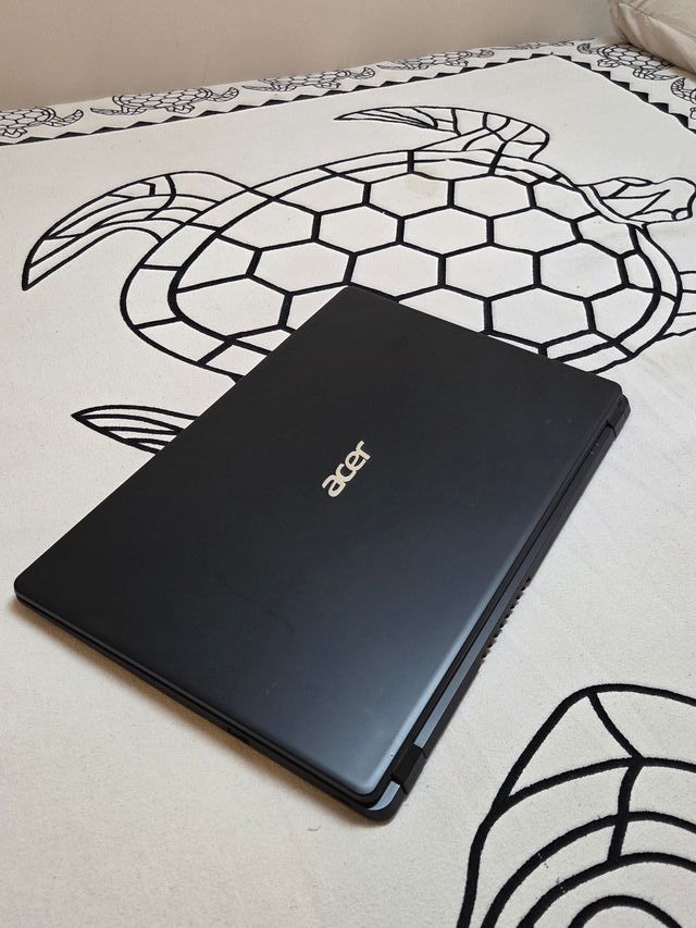 Acer Extensa 15 EX215-52 i3-1005G1 8GB 240GB NVMe