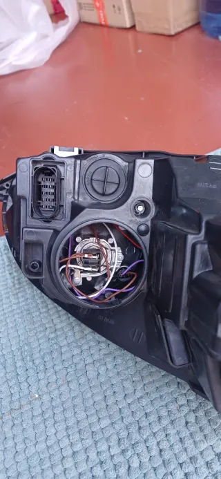 Faro Izquierdo Volkswagen Golf 5