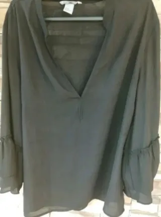 Blusa negra mujer manga acampanada