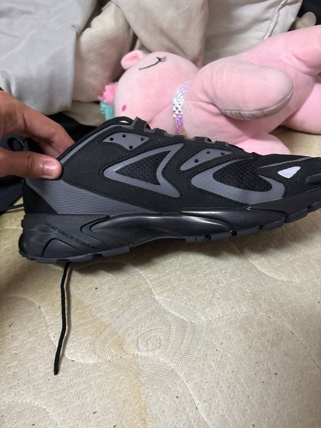 Zapatilla Louis Vuitton Talla 44