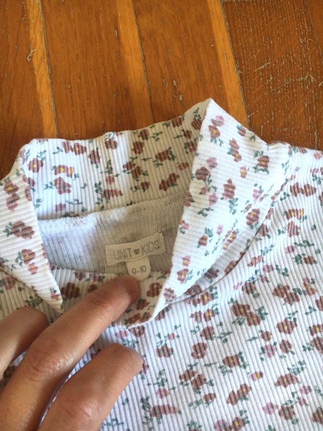 Conjunto niña flores