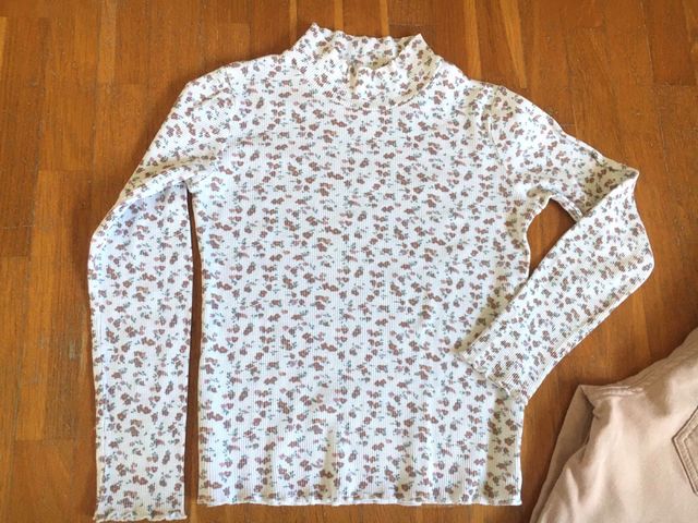 Conjunto niña flores