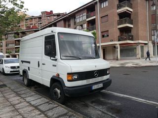 Mercedes-Benz 609D 1999