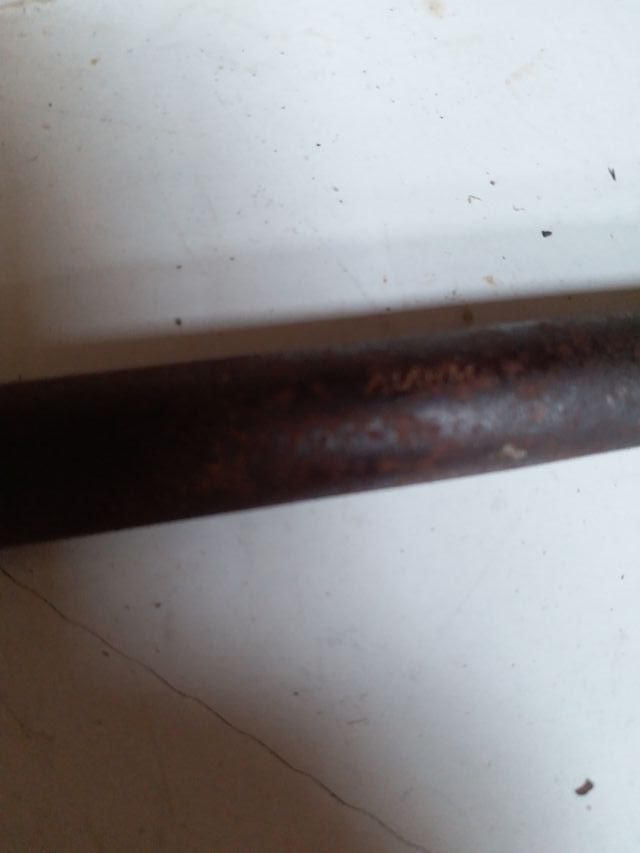 Macho de roscar antiguo