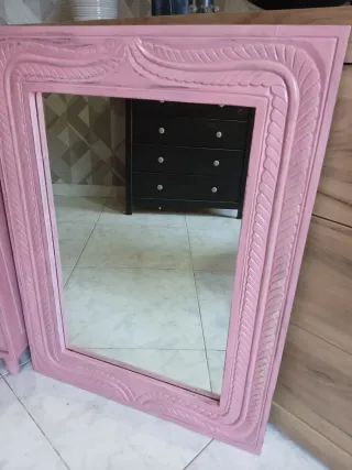 Specchio Shabby Chic grande in legno rosa