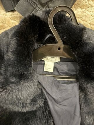 Abrigo azul de pelo sintético