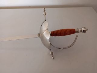 Espada ropera o de estoque