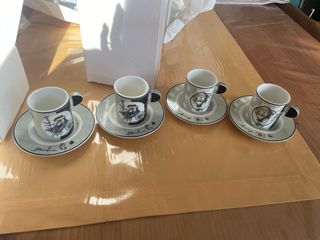 Set 4 Tazzine Caffè Baci Milano