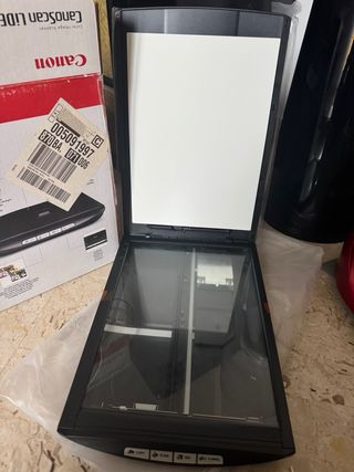 Scanner Canon CanoScan LIDE 100