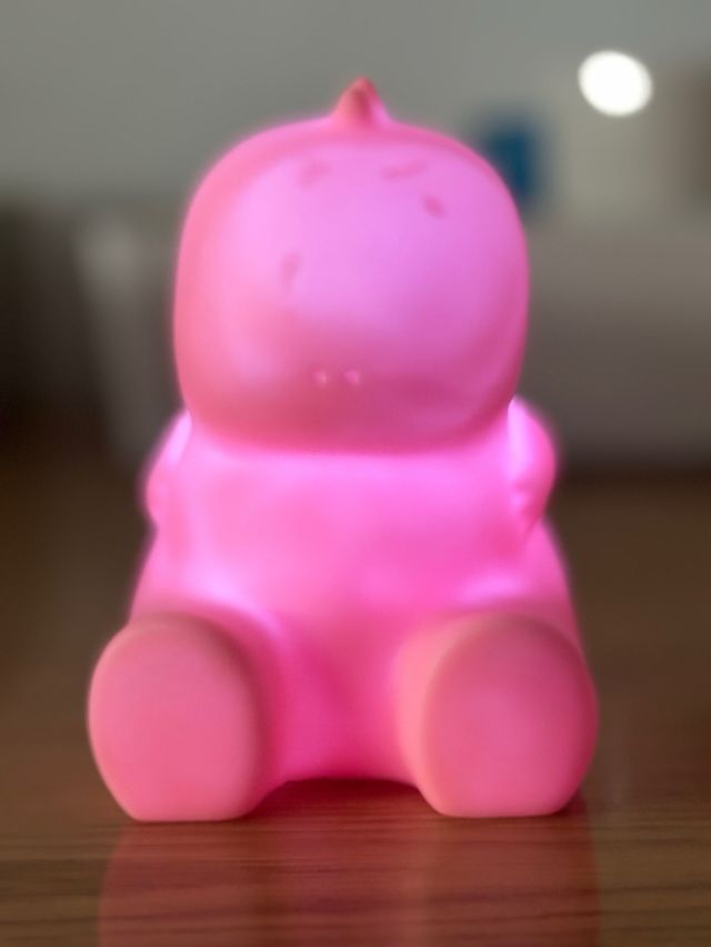 Lámpara dinosaurio rosa