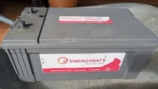 Batería Solar 250 Ah sin mantenimiento 