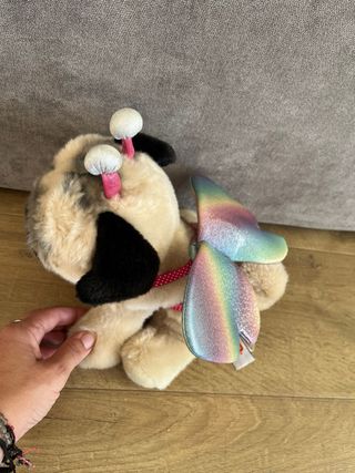 Peluche perro pug con antenas
