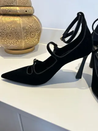 Zapatos tacón Zara negros talla 38