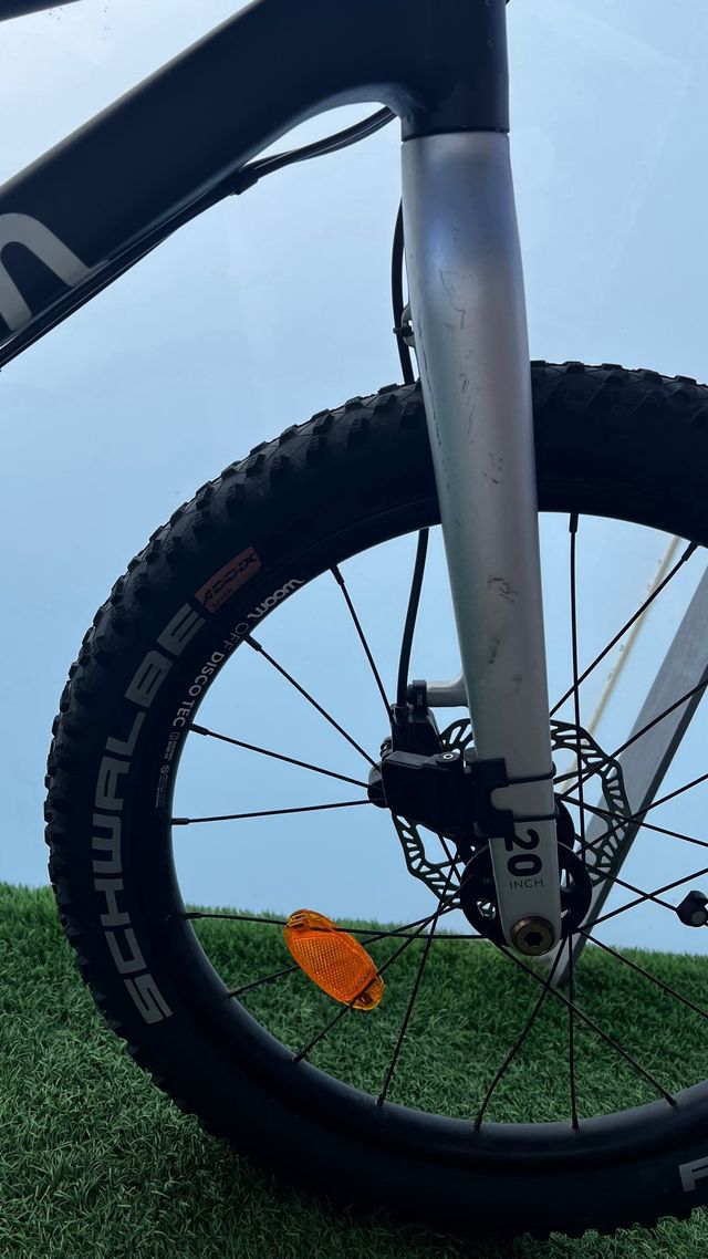 Bicicleta Woom OFF 4 horquilla carbono