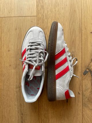 Adidas Spezial Gris y Rojo