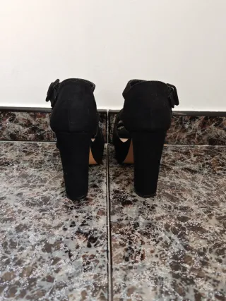 Tacones negros de Marypaz talla 36