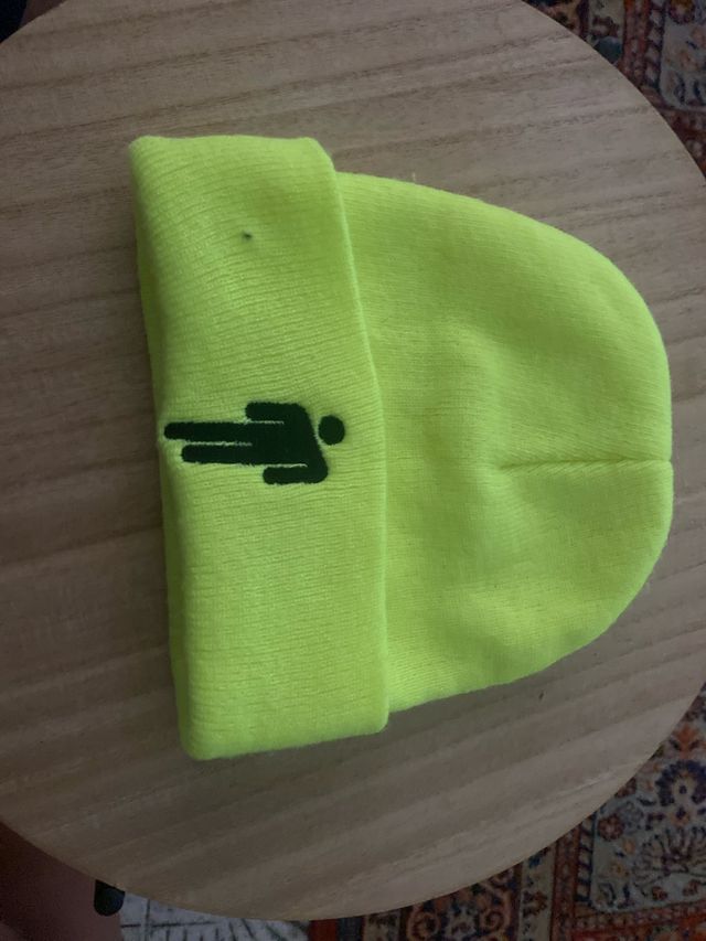 Cappello Billie Eilish verde neon