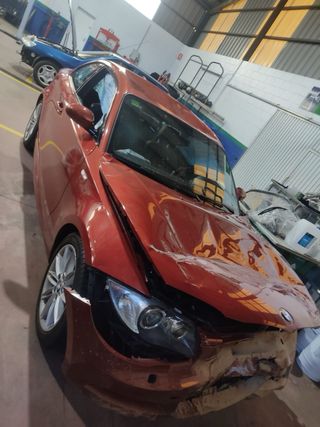 bmw 123d siniestro se vende entero o por piezas