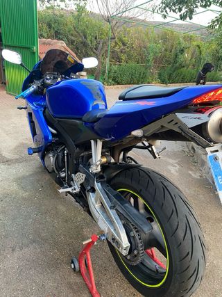 Honda CBR 600 RR Azul