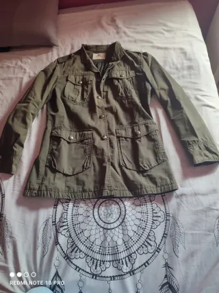 Chaqueta verde militar