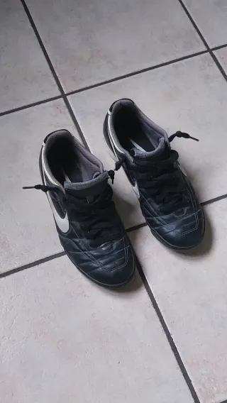 Scarpe Nike calcetto uomo 42.5