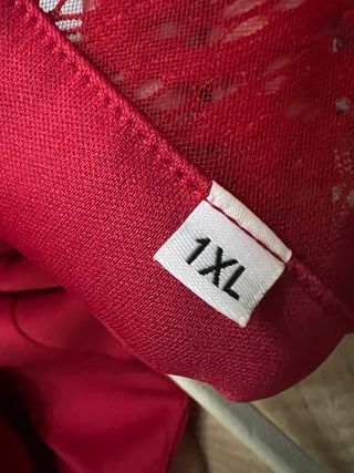 Vestido largo rojo con abertura