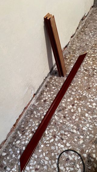 Puertas madera, galces, tapetas y bisagras 25€/u