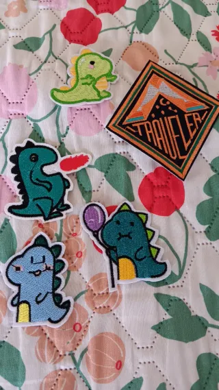 Emblemas de Dinossauros e outros