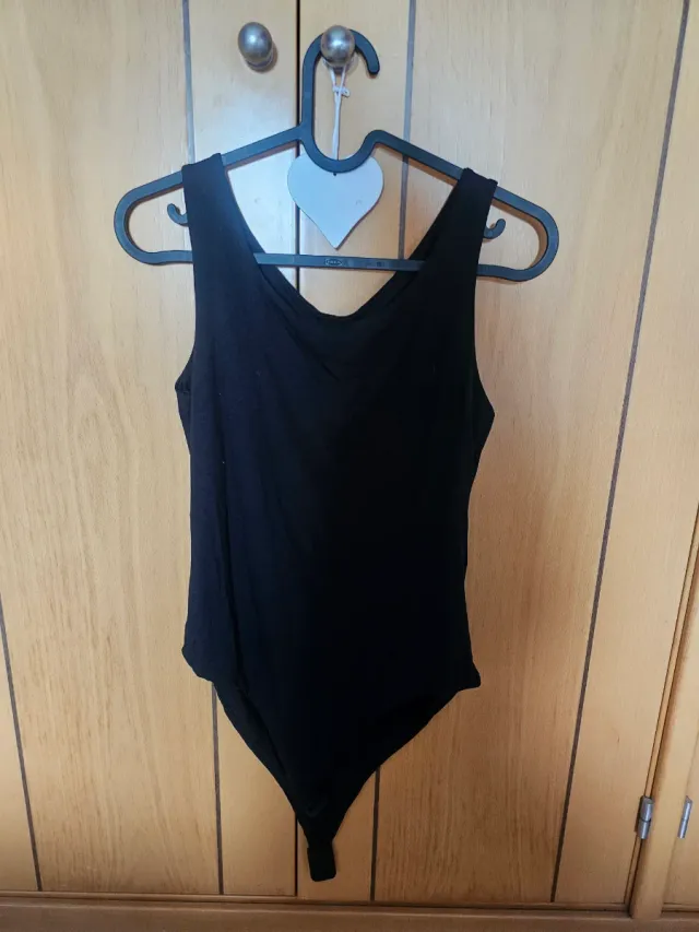 Body negro sin mangas