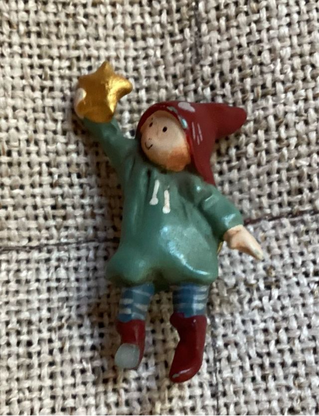 Broche de Duende con Estrella Dorada