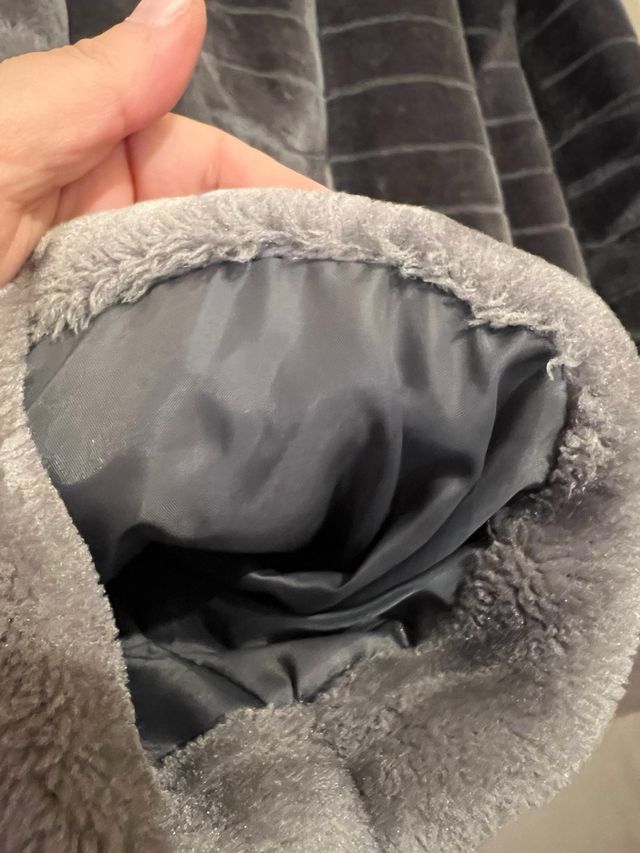 Giacca in eco pelliccia grigia