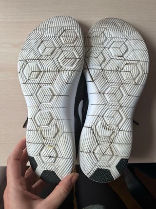 Zapatillas Nike Negras y Blancas