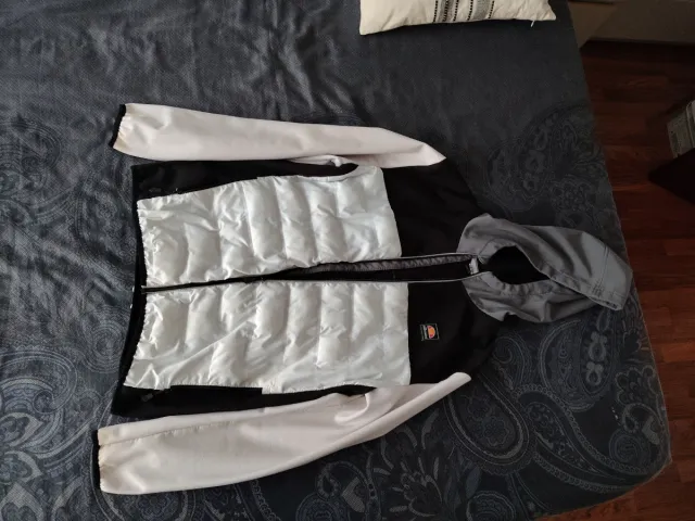 Cazadora Ellesse Hombre Negra y Blanca