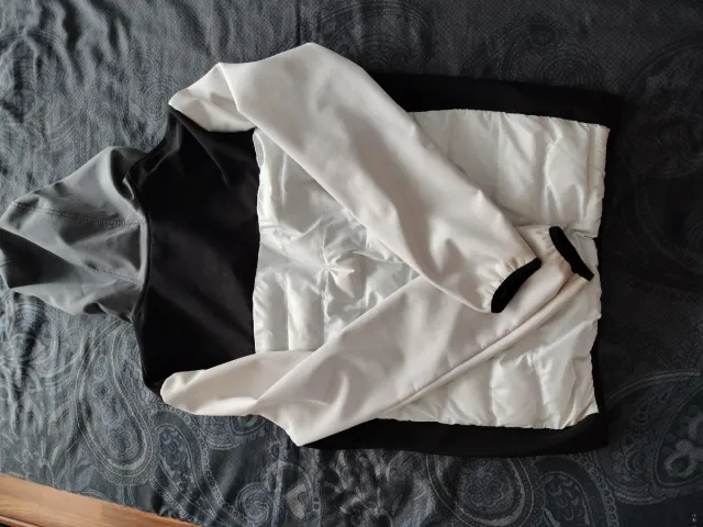 Cazadora Ellesse Hombre Negra y Blanca