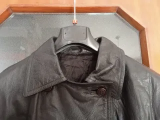 Giacca nera in vera pelle modello vintage donna