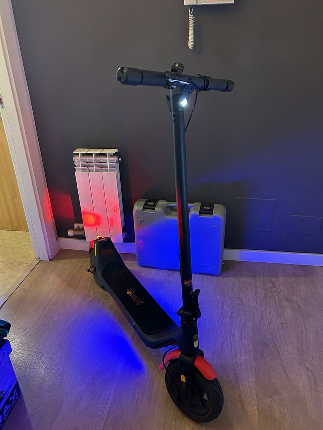 Patinete Eléctrico Red Bull Race Teen 2.0