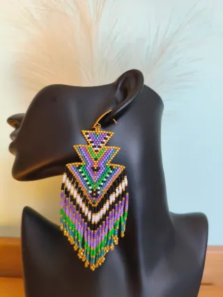 Pendientes étnicos tribales