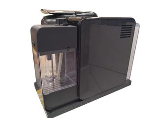 CAFETERA DELONGUI NESPRESSO  EN560.B 1400W