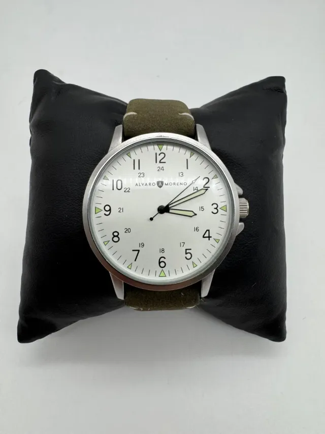 Reloj Álvaro Moreno Blanco y Verde Oliva
